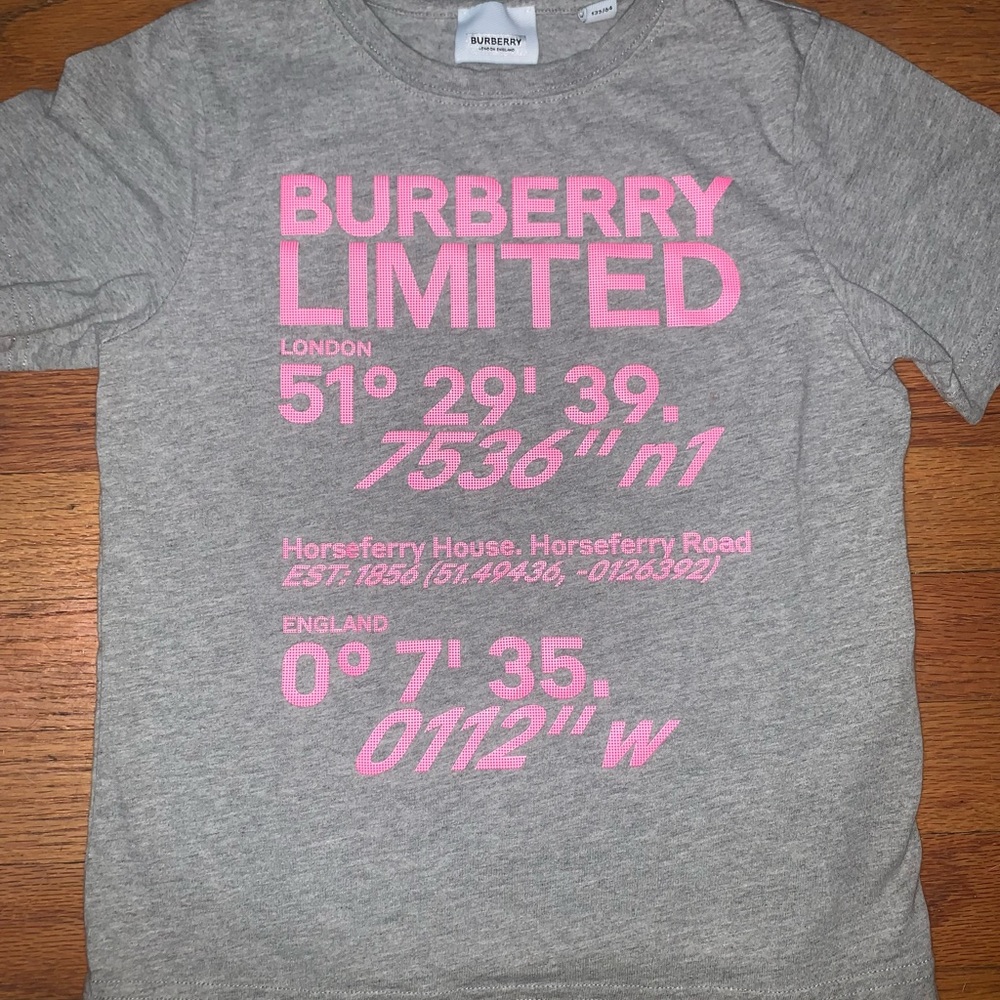 ‼️Girls Burberry T-shirt‼️